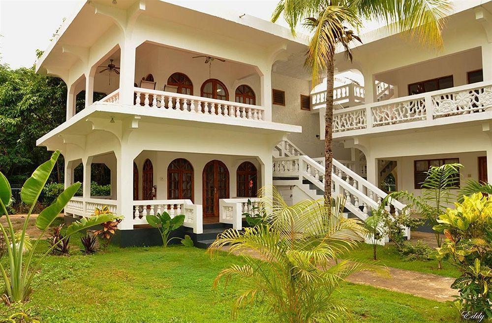 Pure Oasis Resort Negril Exterior foto